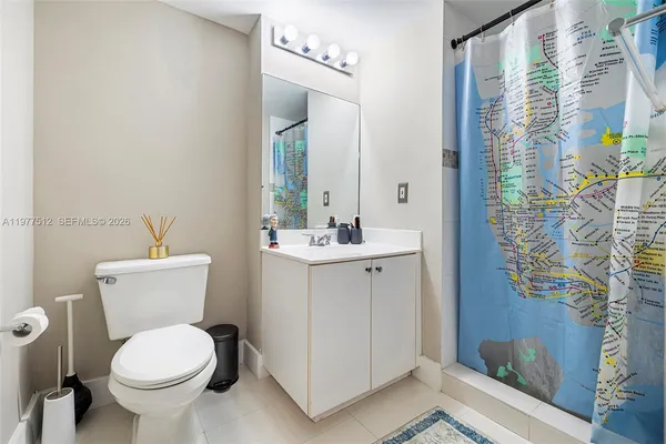 $3,500 | 1621 Bay Road, Unit 505, Miami Beach, FL 33139