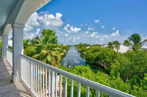 $4,195,000 | 1330 Coury Drive, Key Colony Beach, FL 33051