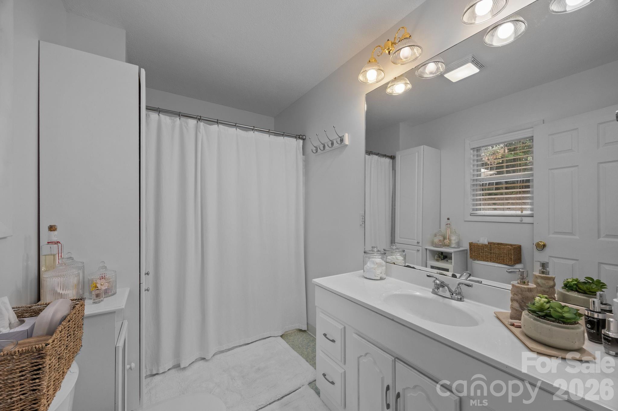 124 Lytle Cove Road Swannanoa, NC 28778 - Photo 5 of 47