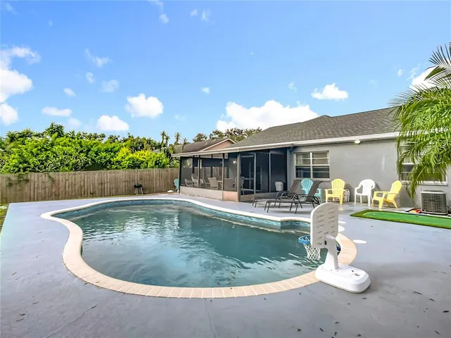 $449,000 | 5638 25th St Circle East, Bradenton, FL 34203