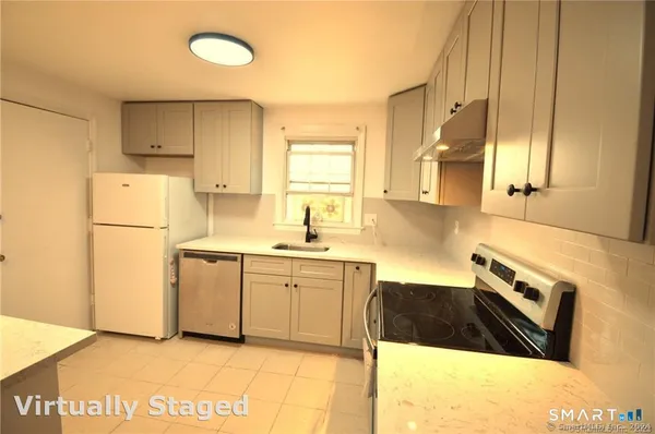 $1,900 | 5 Grandview Drive, Unit 13D, Farmington, CT 06032