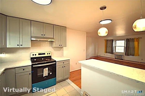 $1,900 | 5 Grandview Drive, Unit 13D, Farmington, CT 06032