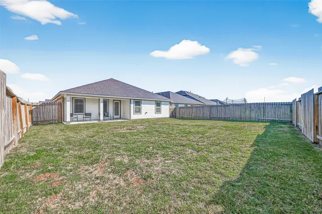 $305,000 | 7710 Murciana Drive, Rosharon, TX 77583