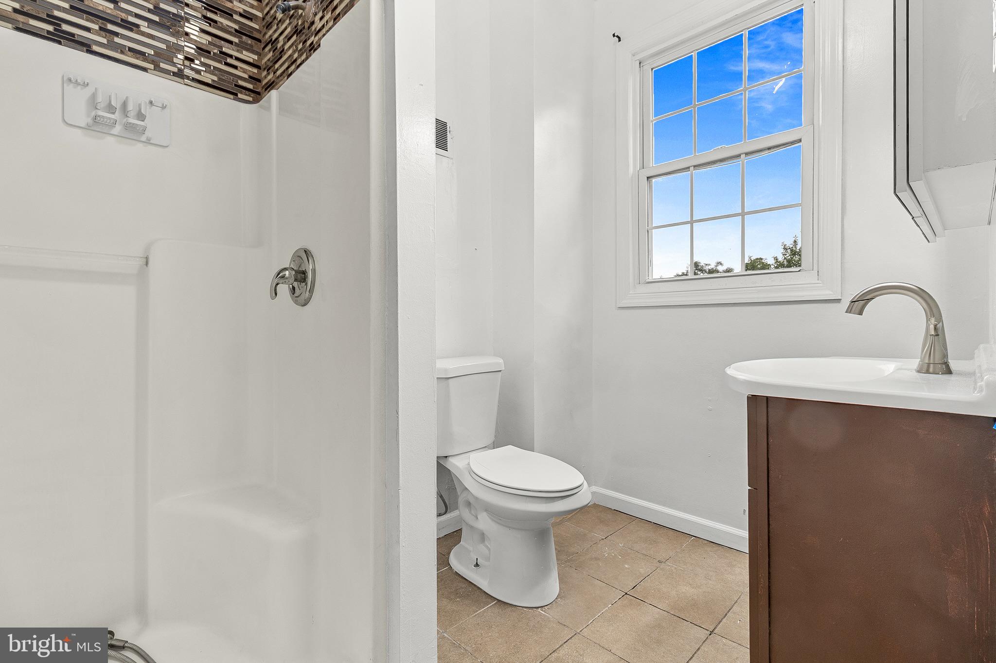 224 East Washington Street Riverside, NJ 08075 - Photo 13 of 27 Full bath on 2nd level.
