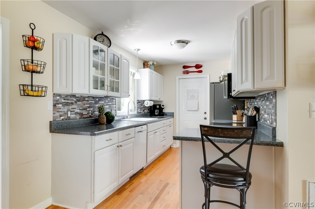 1105 Adkins Road Chesterfield, VA 23236 - Photo 6 of 38 Gallery Image 6
