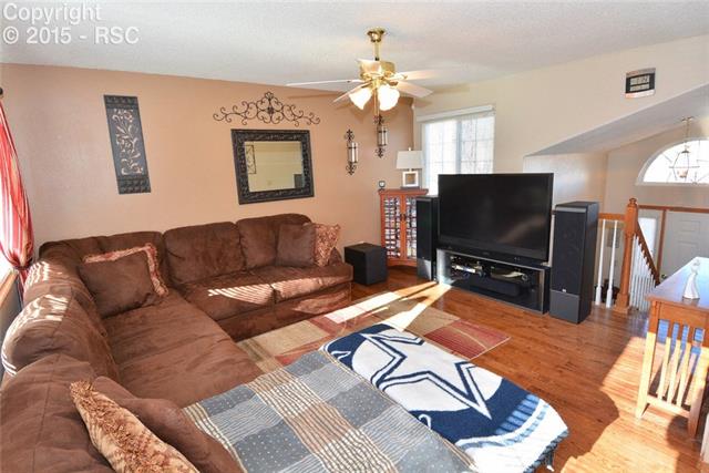 605 Rye Ridge Road Fountain, CO 80817 - Photo 2 of 27 LIVING ROOM