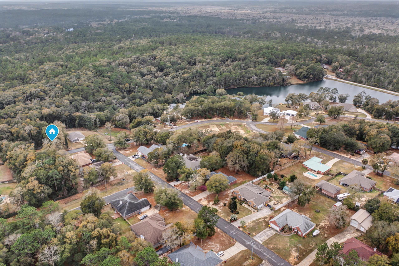 236 Seneca Trail Crestview, FL 32536 - Photo 15 of 16 a view of a city street