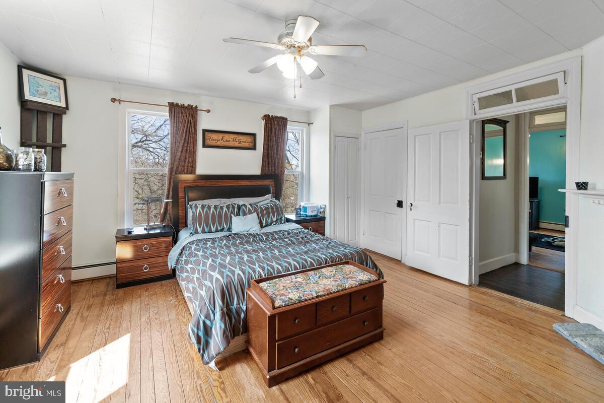 25526 Military Road Cascade, MD 21719 - Photo 21 of 59 Tons of natural light, paddle fan