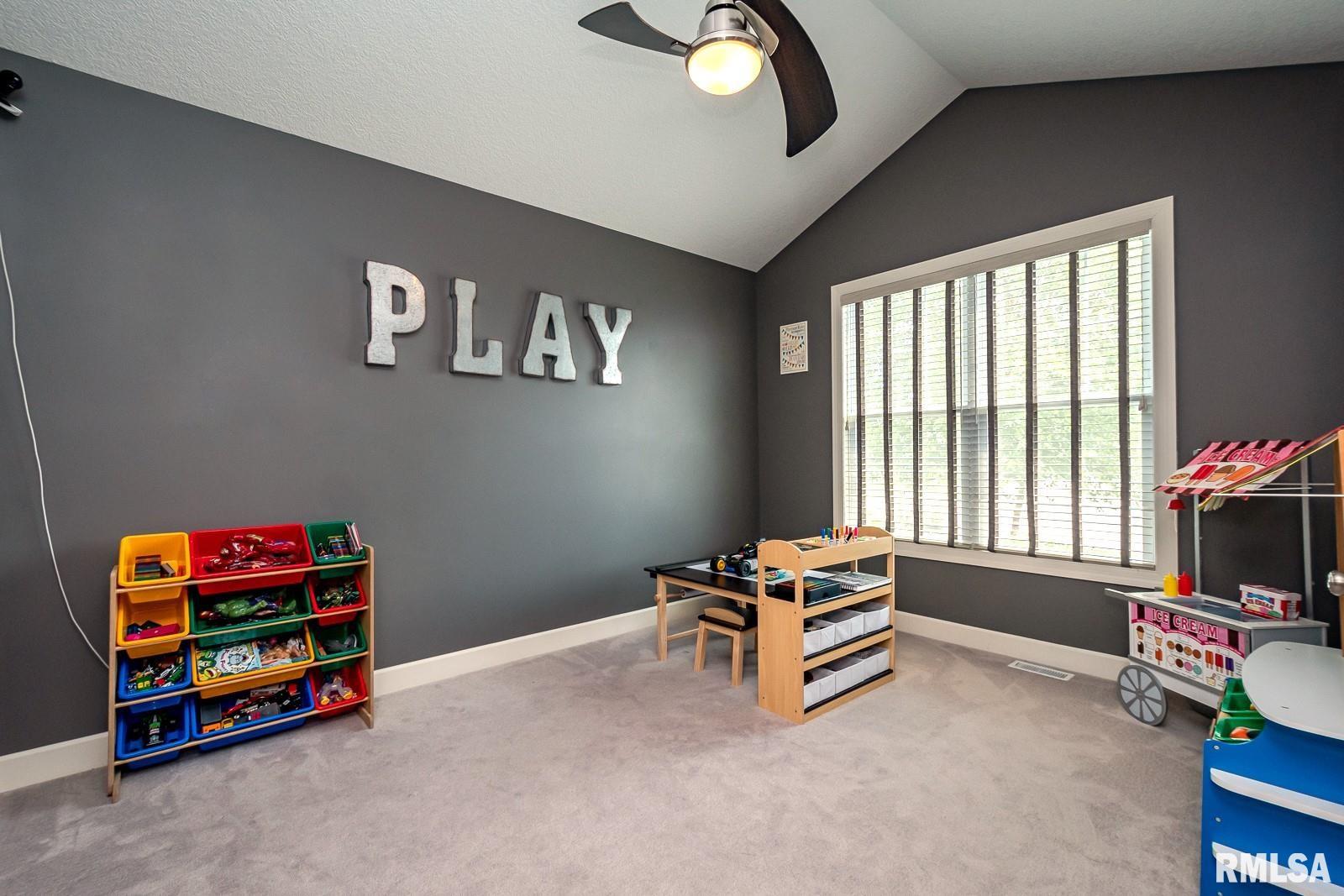 5628 Emily Road Bettendorf, IA 52722 - Photo 16 of 41 Gallery Image 16