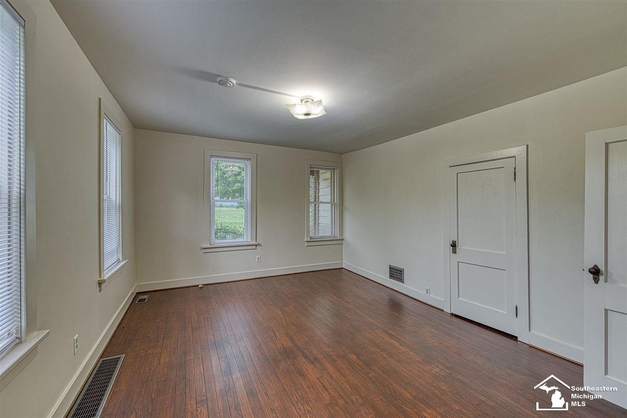 5260 North Custer Road Monroe, MI 48162 - Photo 7 of 36 50079141-6.JPG