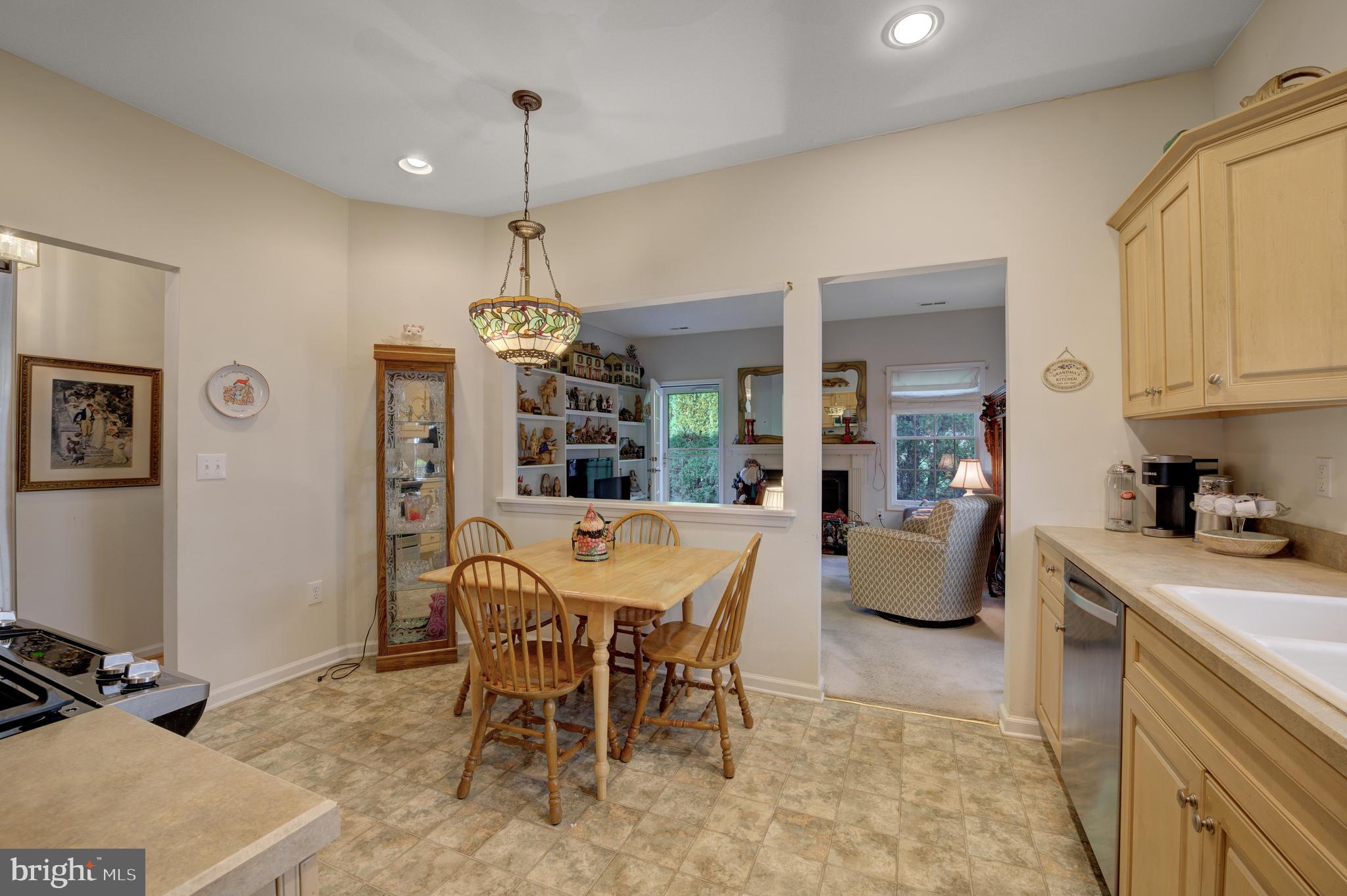 2 Oak Ridge Court Columbus, NJ 08022 - Photo 13 of 33