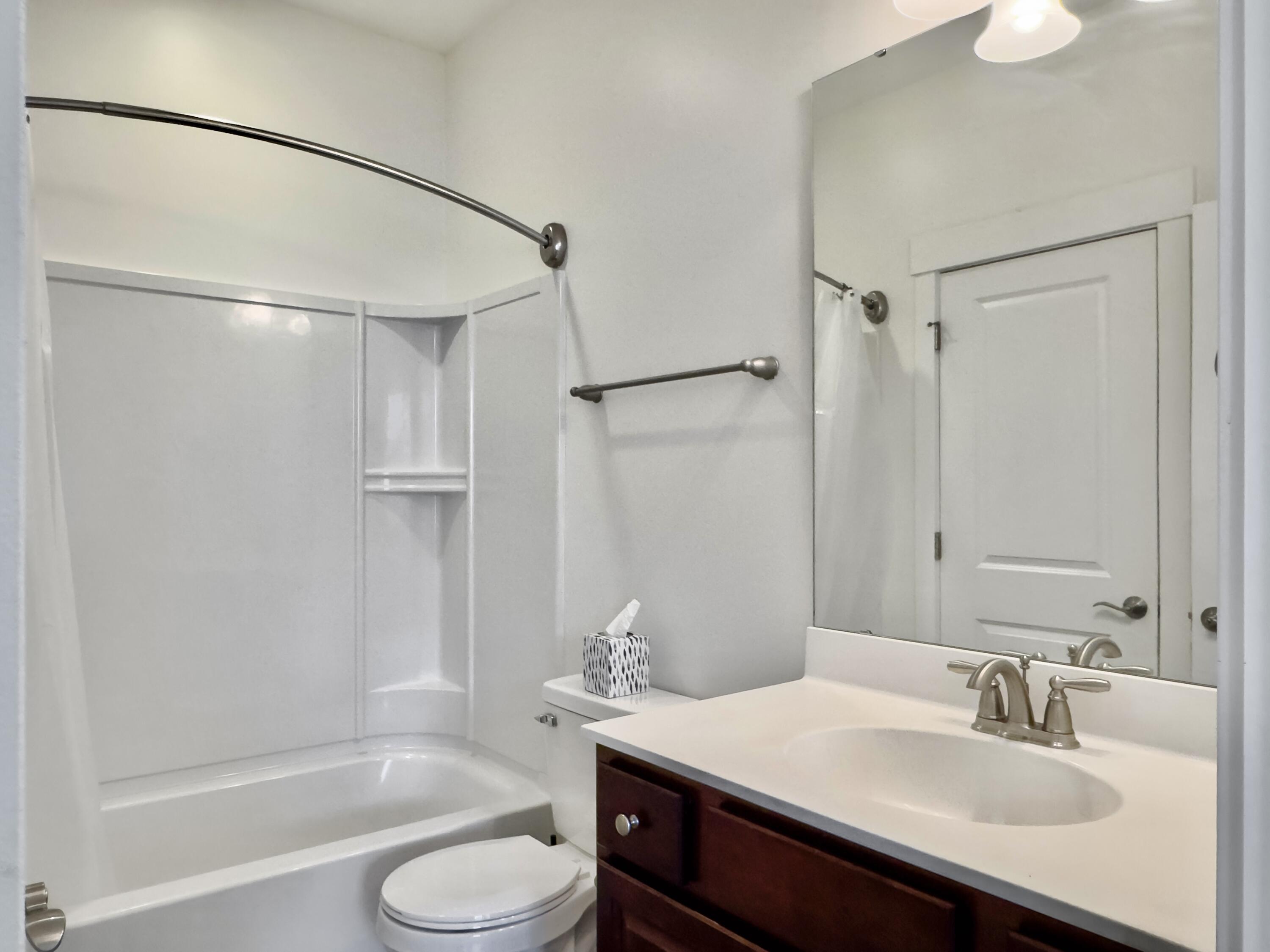 2881 Rutherford Way Charleston, SC 29414 - Photo 17 of 65 Full Bathroom