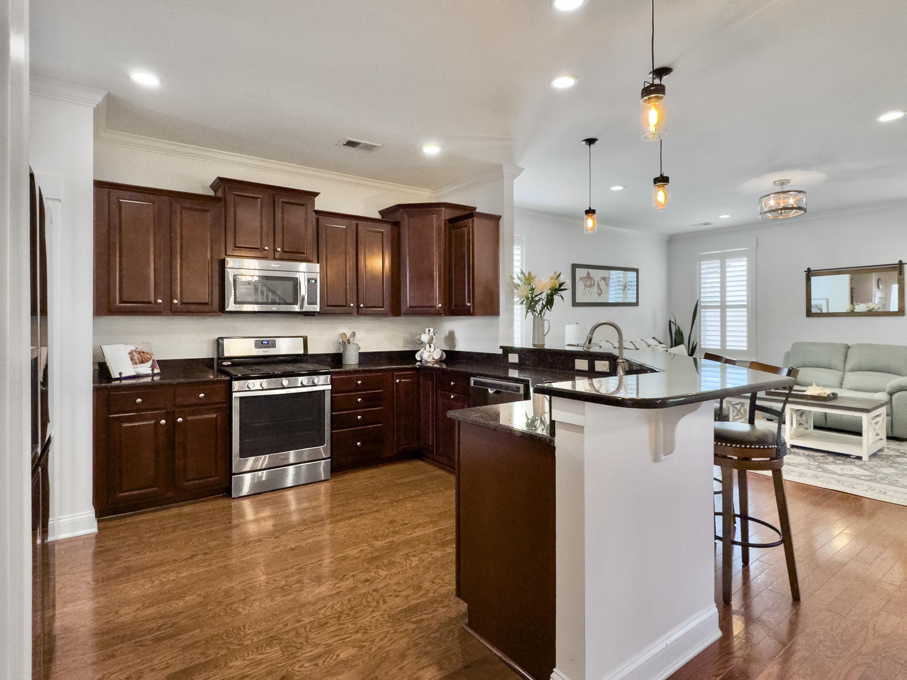 2881 Rutherford Way Charleston, SC 29414 - Photo 25 of 65 Kitchen