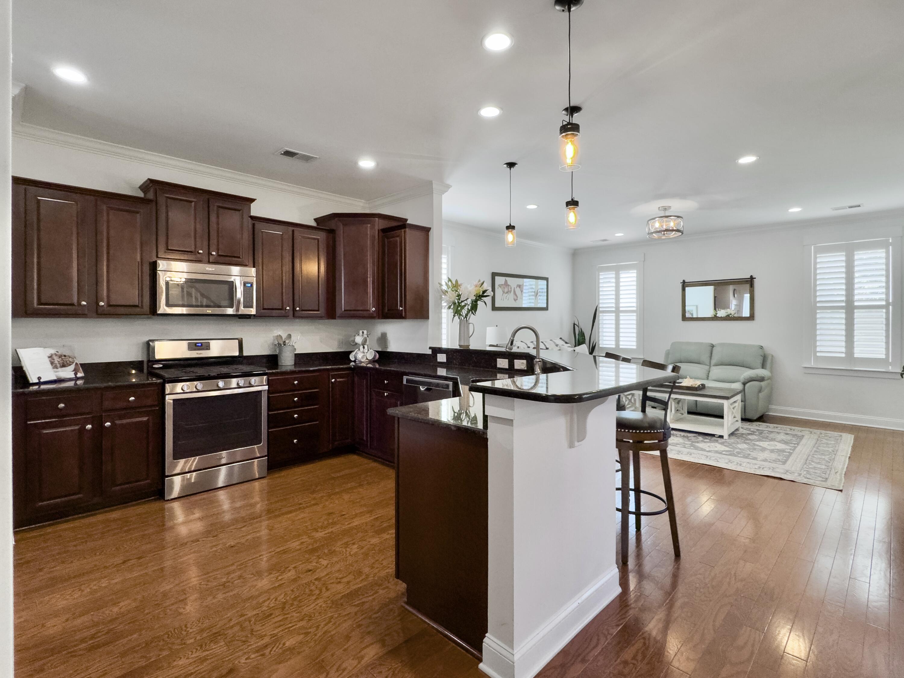 2881 Rutherford Way Charleston, SC 29414 - Photo 28 of 65 Kitchen
