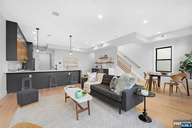 $629,000 | 165 Delaware Avenue, Unit 3, Jersey City, NJ 07306