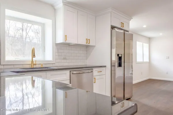 $549,999 | 127 Spring Lake Road, Red Hook, NY 12571