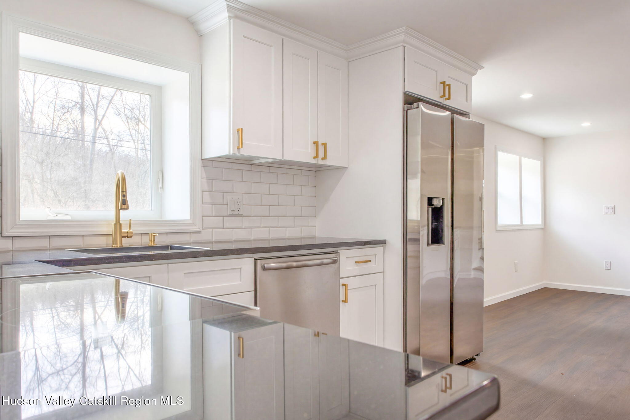 127 Spring Lake Road Red Hook, NY 12571 - Photo 11 of 30 int-win-5-kitchen_R3