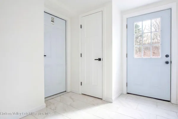 $549,999 | 127 Spring Lake Road, Red Hook, NY 12571