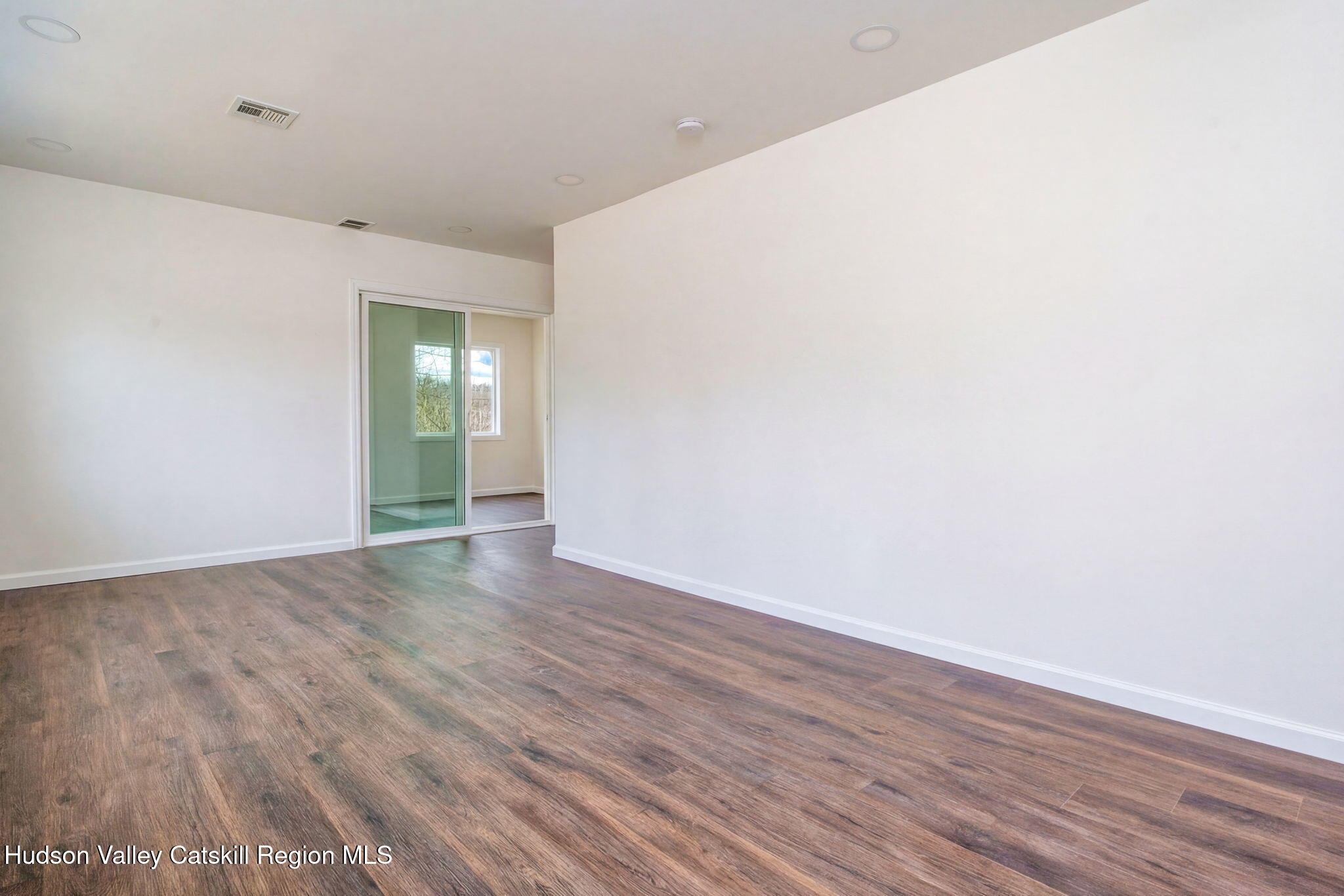 127 Spring Lake Road Red Hook, NY 12571 - Photo 4 of 30 int-1-bonus-room_R2