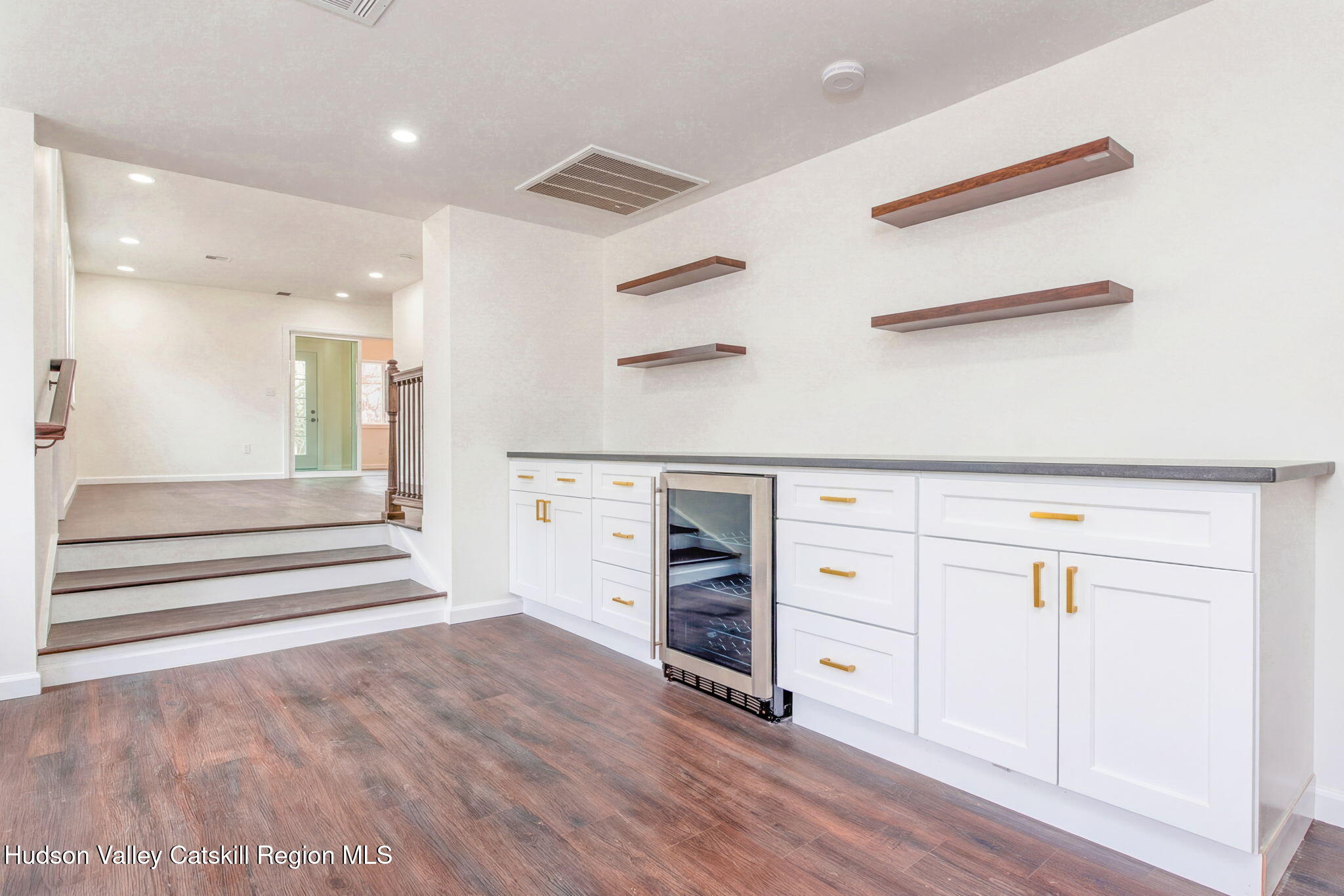 127 Spring Lake Road Red Hook, NY 12571 - Photo 8 of 30 int-6-kitchen_R1