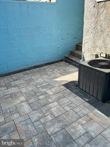 a view of outdoor space