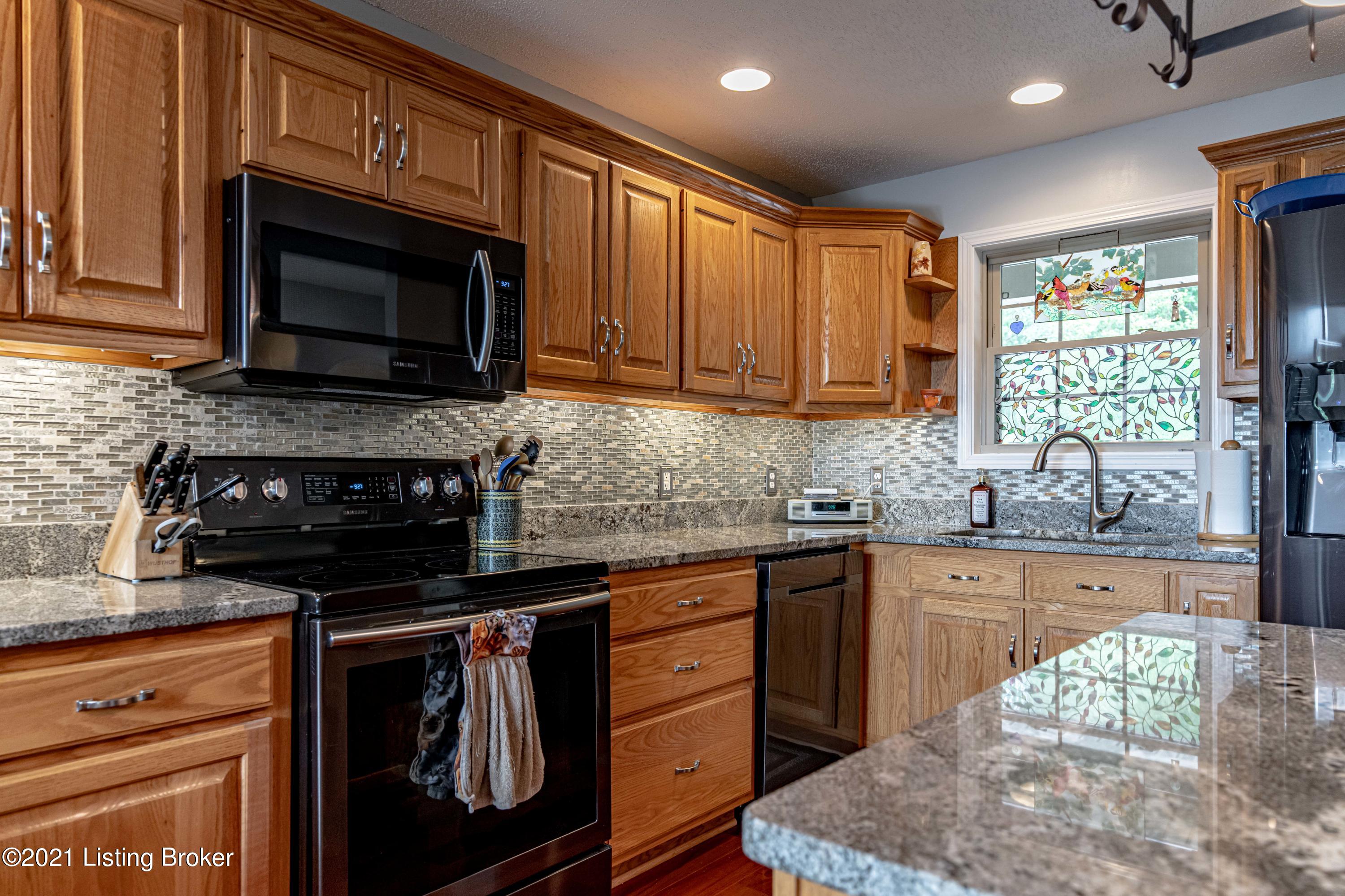 818 Noah Stevenson Road Bee Spring, KY 42207 - Photo 55 of 99 DSC04522