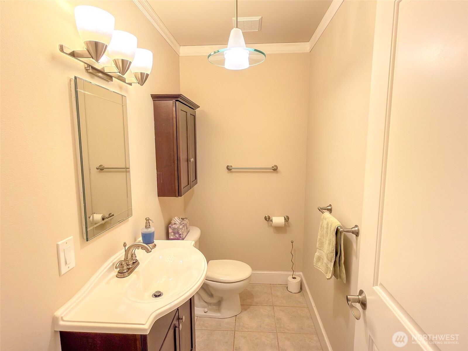 31 Opal Lane Sequim, WA 98382 - Photo 27 of 40 a bathroom with a sink a toilet and shower