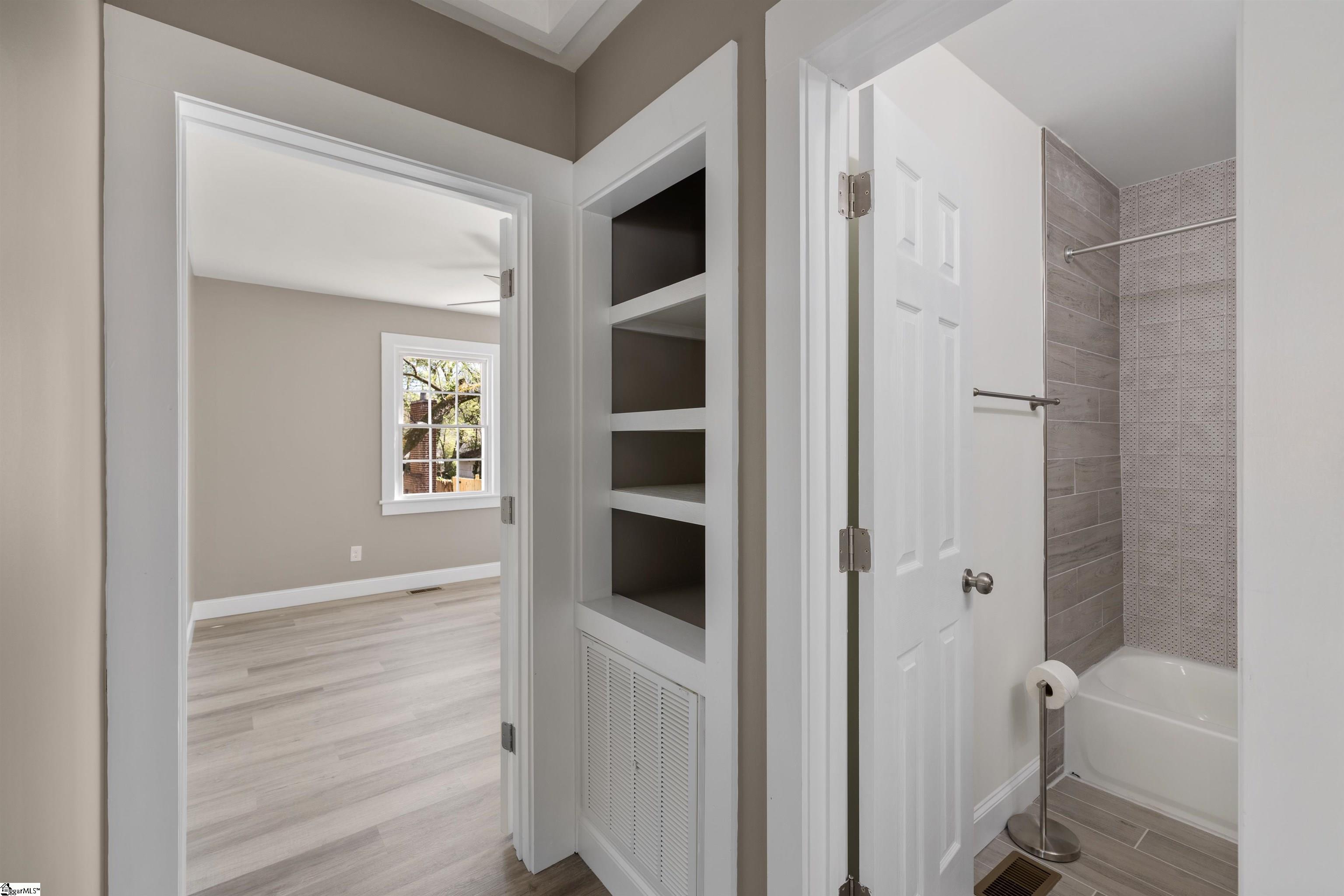 616 Perry Road Greenville, SC 29609 - Photo 20 of 36 Gallery Image 20