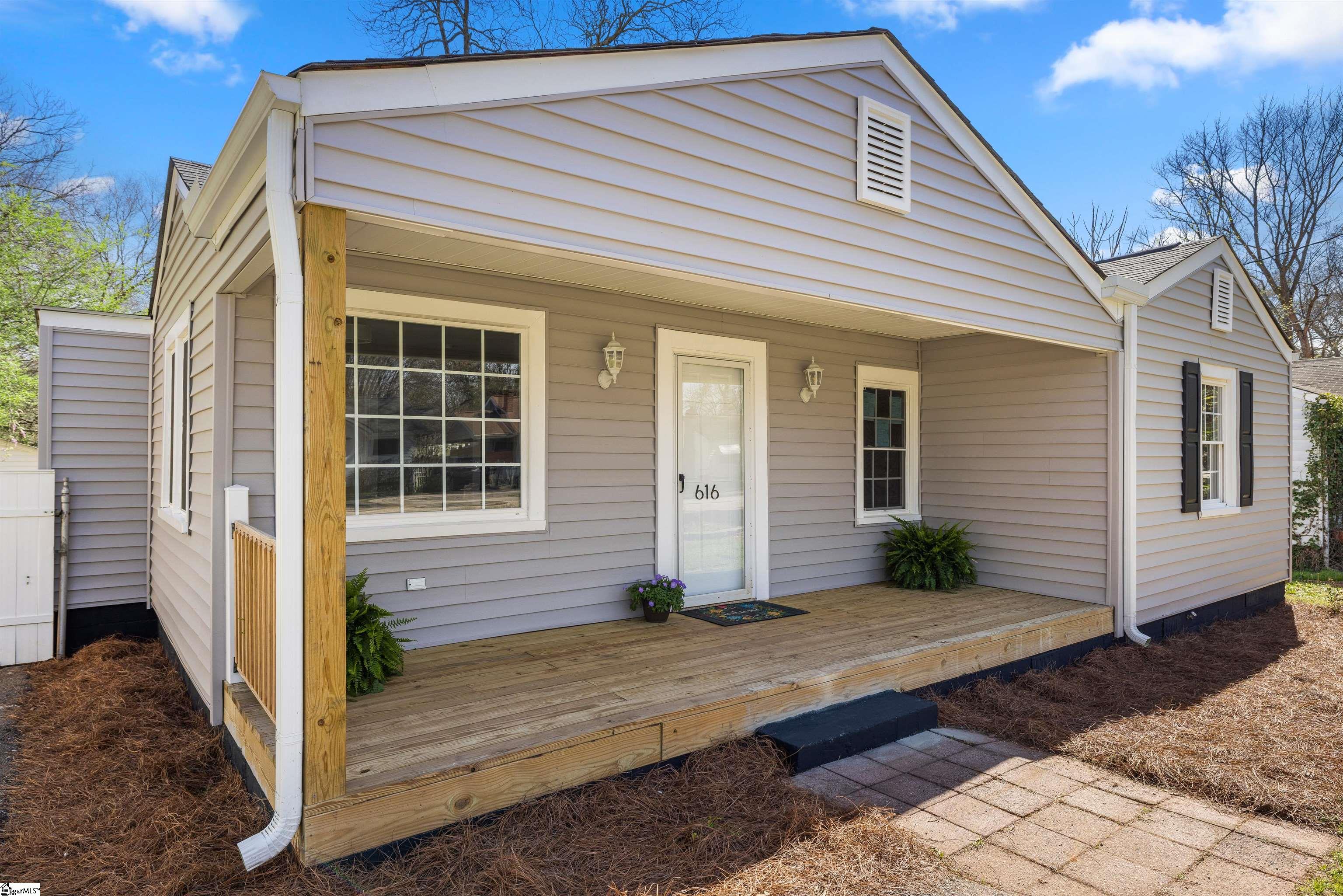 616 Perry Road Greenville, SC 29609 - Photo 2 of 36 Gallery Image 2