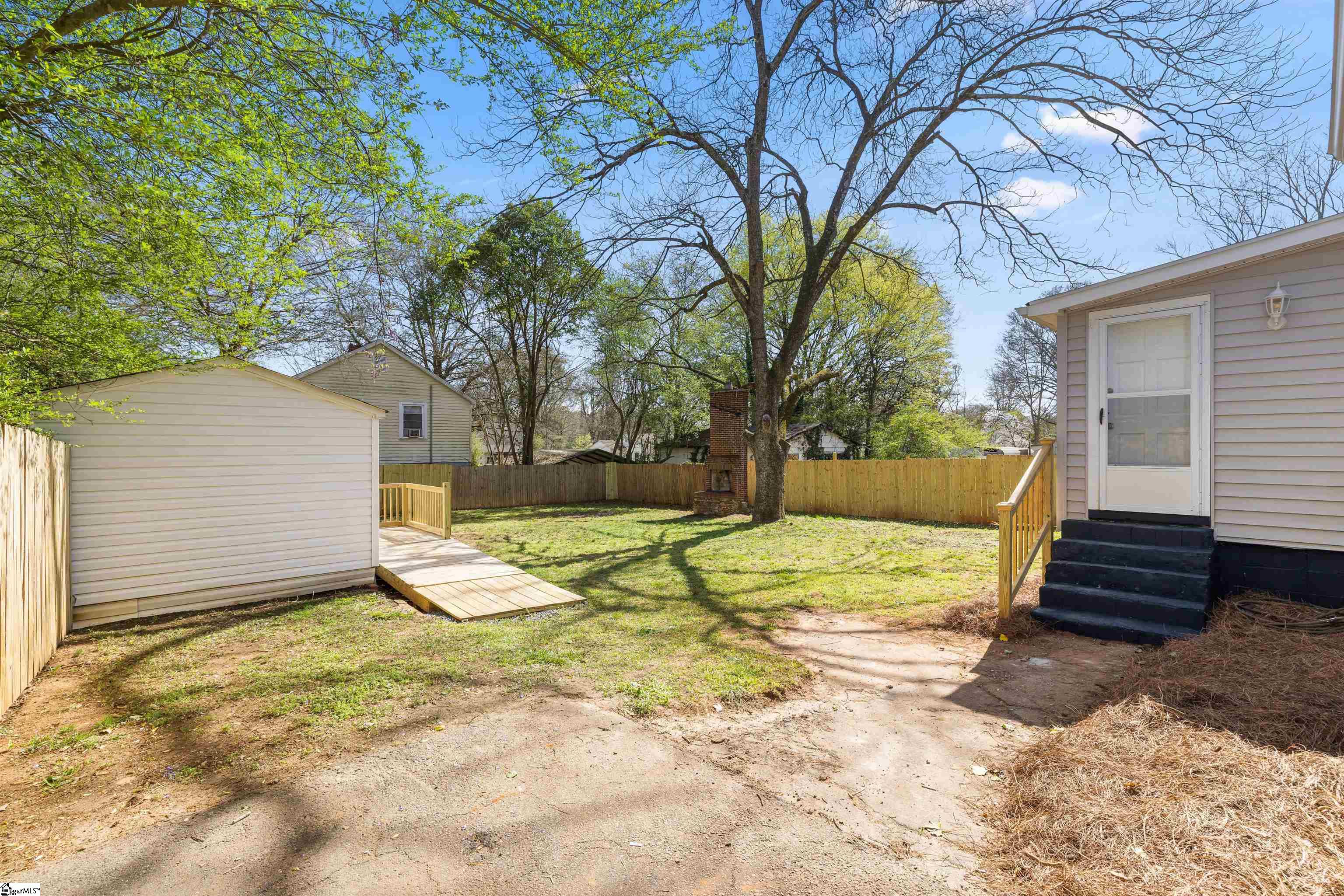 616 Perry Road Greenville, SC 29609 - Photo 24 of 36 Gallery Image 24