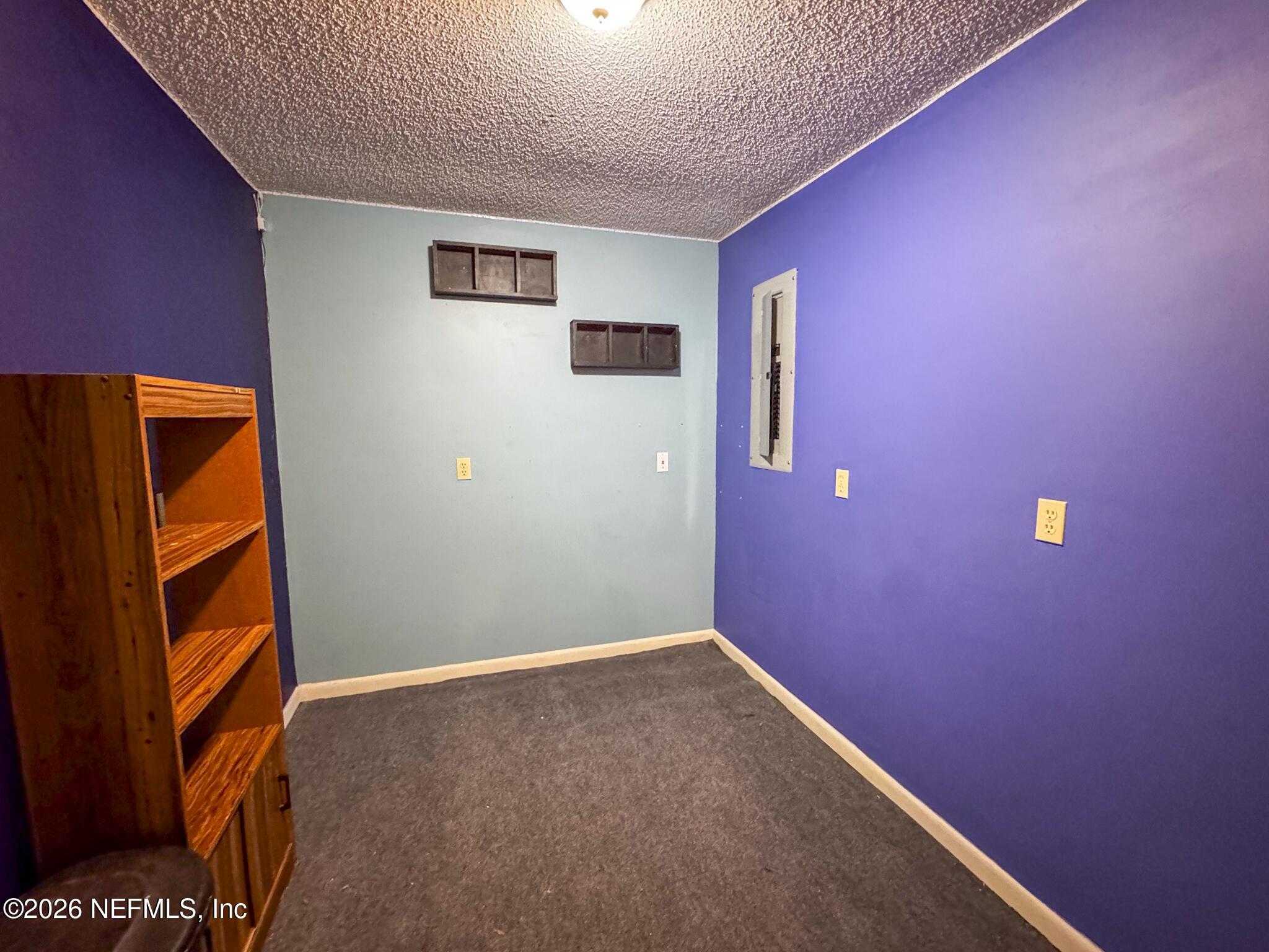 114 Mandarin Lake Road Melrose, FL 32666 - Photo 17 of 26 a view of an empty room