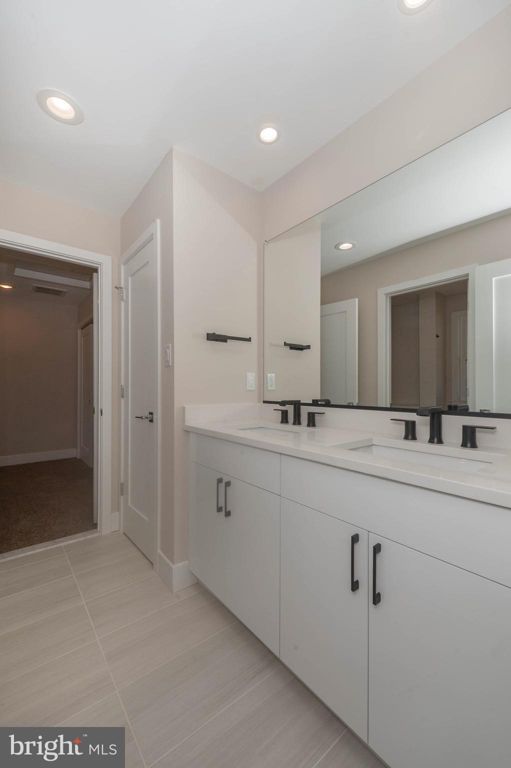 2416 Taney Road Baltimore, MD 21209 - Photo 24 of 35