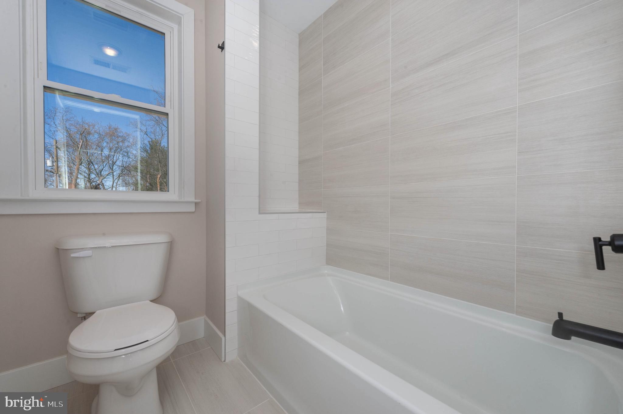 2416 Taney Road Baltimore, MD 21209 - Photo 25 of 35