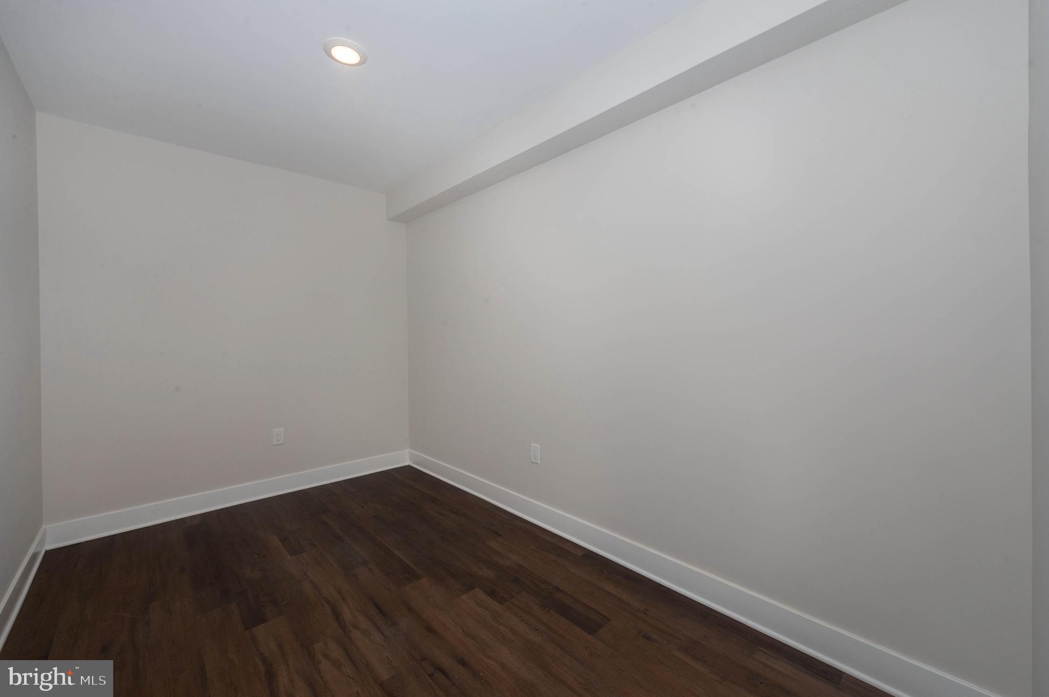 2416 Taney Road Baltimore, MD 21209 - Photo 31 of 35