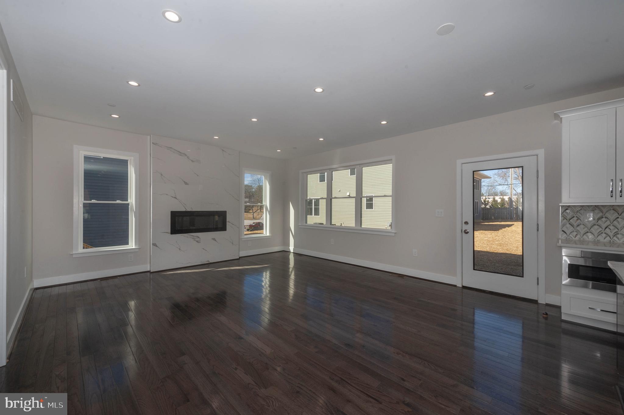 2416 Taney Road Baltimore, MD 21209 - Photo 8 of 35