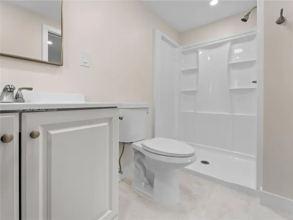 $1,500 | 7401 Southwest 38th Street, Unit A, Miami, FL 33155