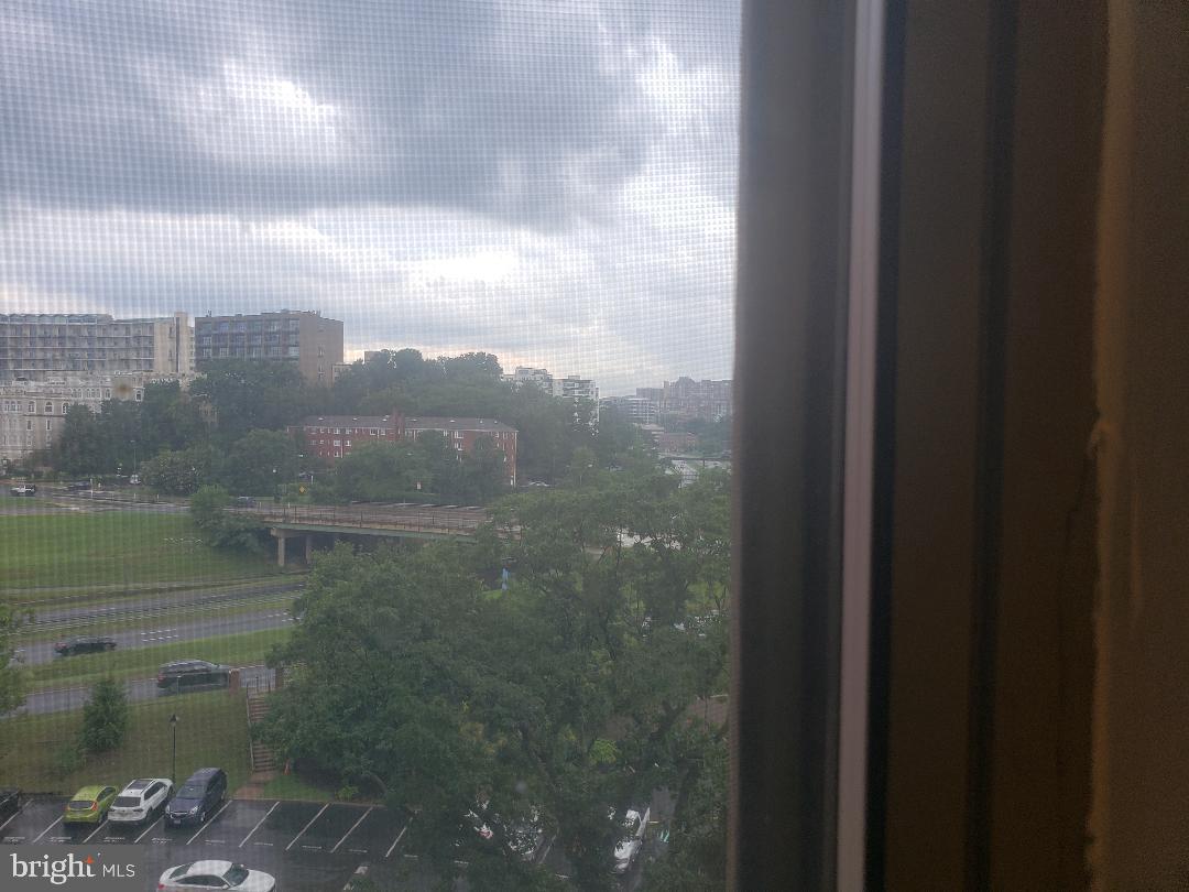 1111 Arlington Boulevard, Unit 815 Arlington, VA 22209 - Photo 31 of 32 a close view of lake