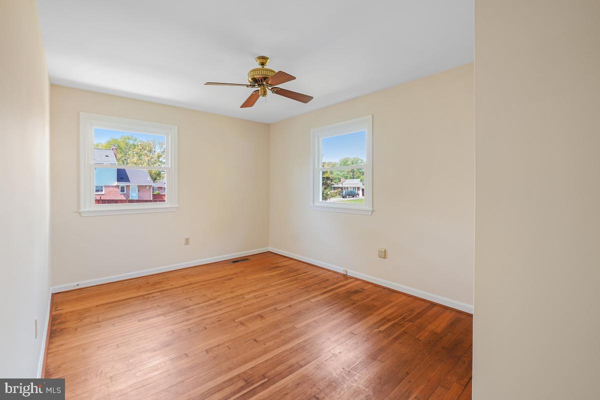 18804 Willow Grove Road Olney, MD 20832 - Photo 27 of 47 Gallery Image 27