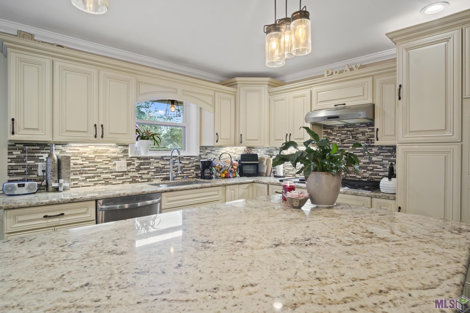 3865 Ridgemont Drive Baton Rouge, LA 70814 - Photo 11 of 25 Gallery Image 11