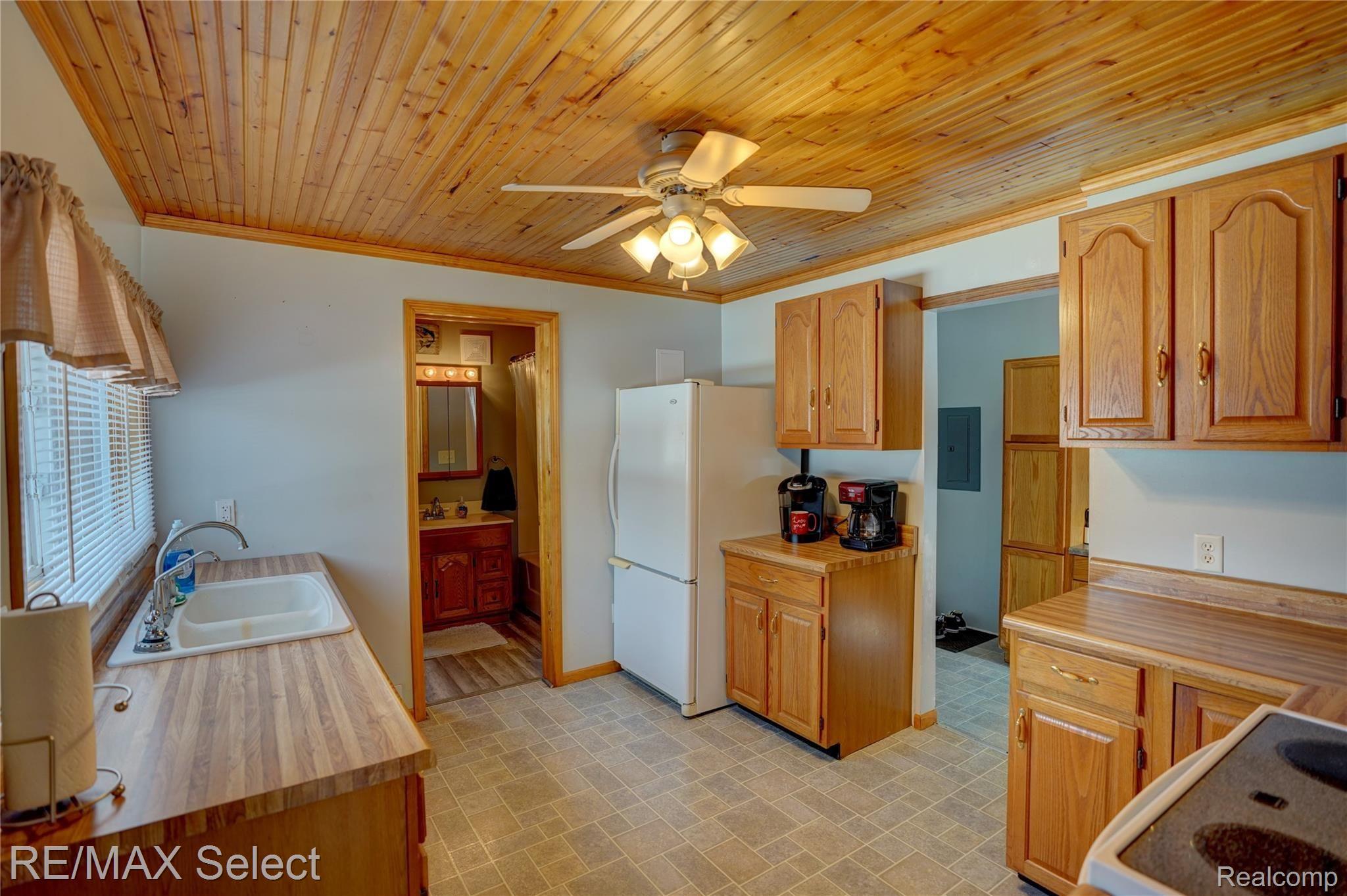 1424 North Kingston Road Deford, MI 48729 - Photo 21 of 55 1424 N Kingston Road 21.jpg