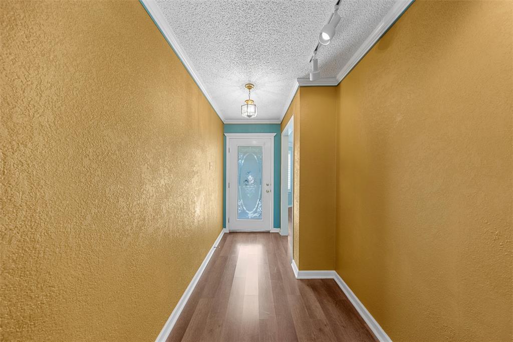 3230 Village Park Drive Waco, TX 76708 - Photo 2 of 20