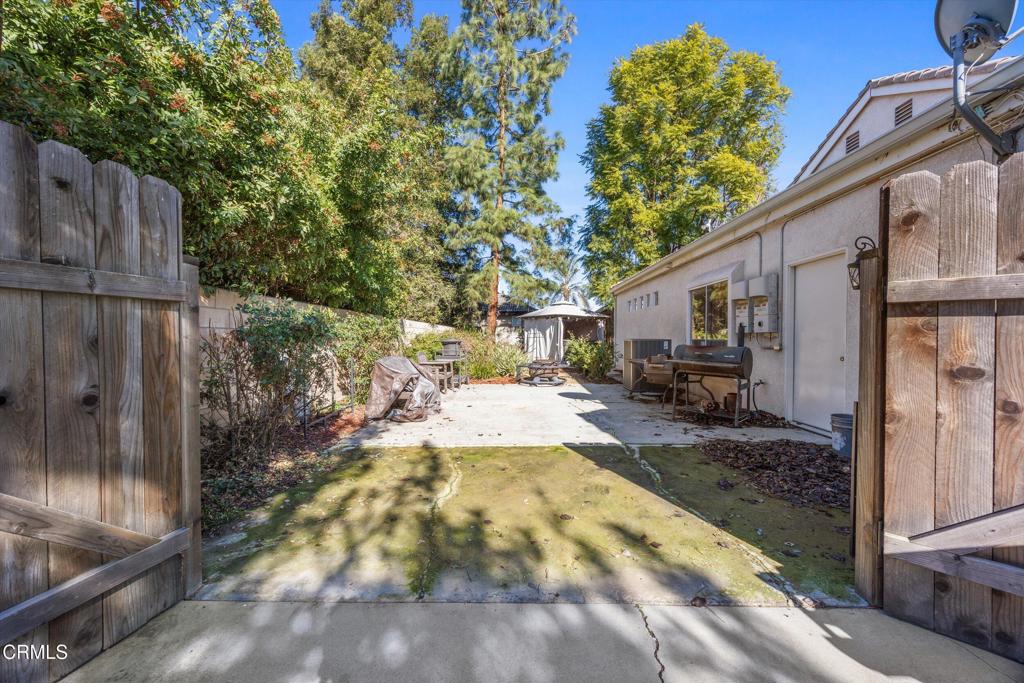 5705 Valley Street Bakersfield, CA 93306 - Photo 43 of 53 a view of a back yard of the house