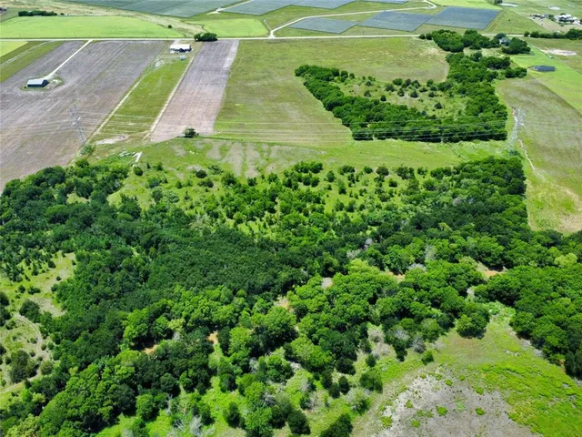 $199,999 | 601 Farmer Road, Ennis, TX 75119