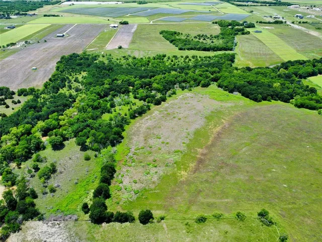 $199,999 | 601 Farmer Road, Ennis, TX 75119