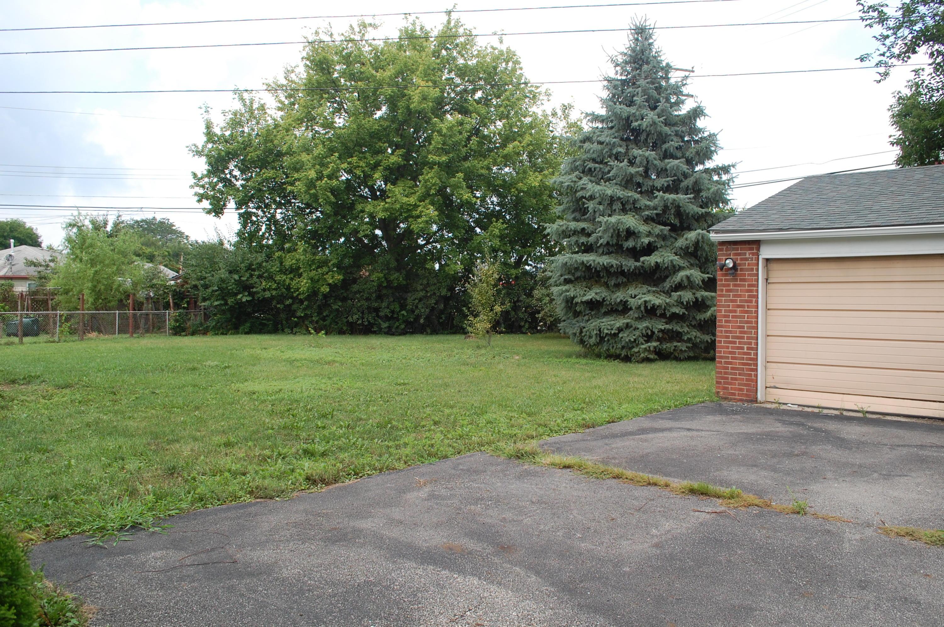 3280 Whitehead Road Columbus, OH 43204 - Photo 3 of 13
