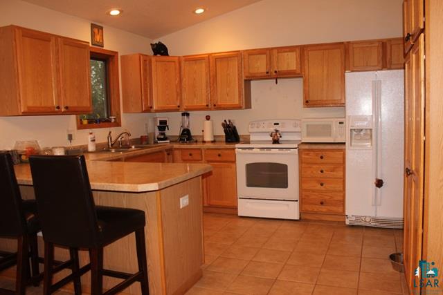330 9th Street Proctor, MN 55810 - Photo 2 of 11 Kitchen