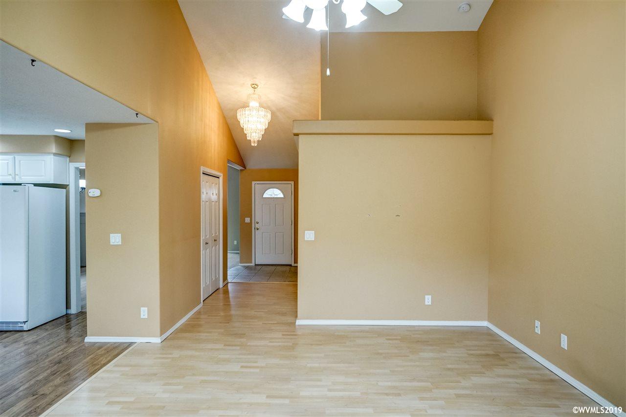 5201 Falcon Street Southwest Albany, OR 97321 - Photo 17 of 38 Gallery Image 17