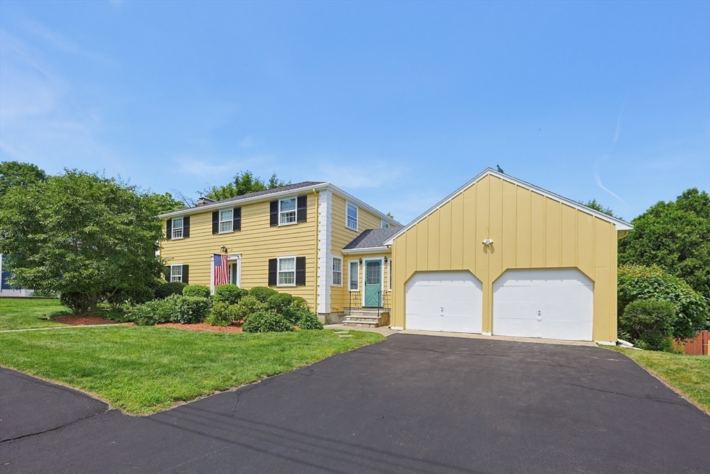 19 Belmont Road Wakefield, MA 01880 - Photo 37 of 42