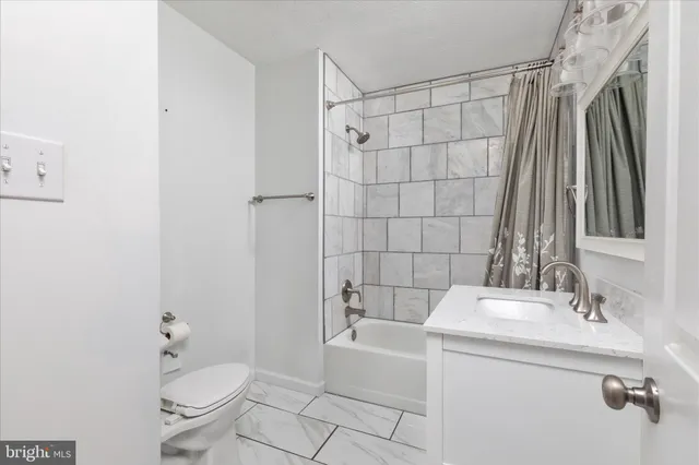 $349,900 | 213 Tanager Drive, Stephens City, VA 22655