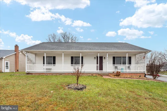 $349,900 | 213 Tanager Drive, Stephens City, VA 22655